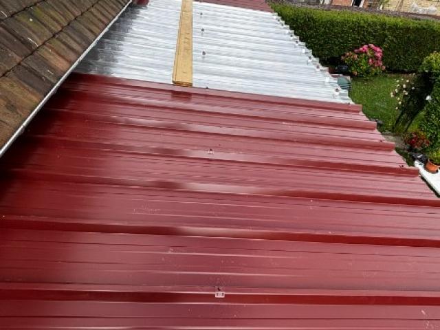 Toiture en panneaux sandwich 40mm et panneaux isoclair 40 mm 