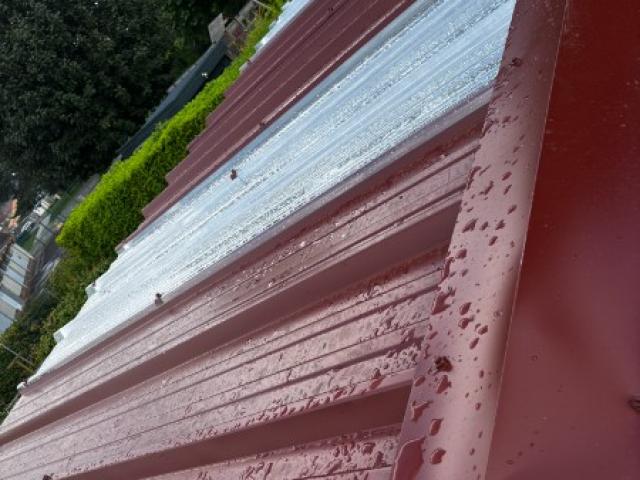 Toiture en panneaux sandwich 40mm et panneaux isoclair 40 mm 